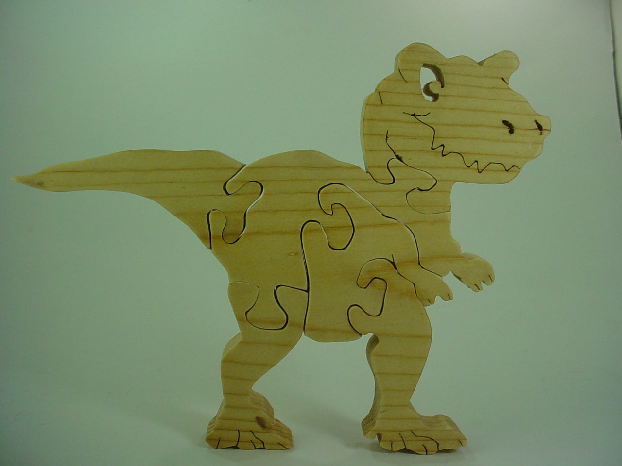 Puzzle Wood Grain Dino